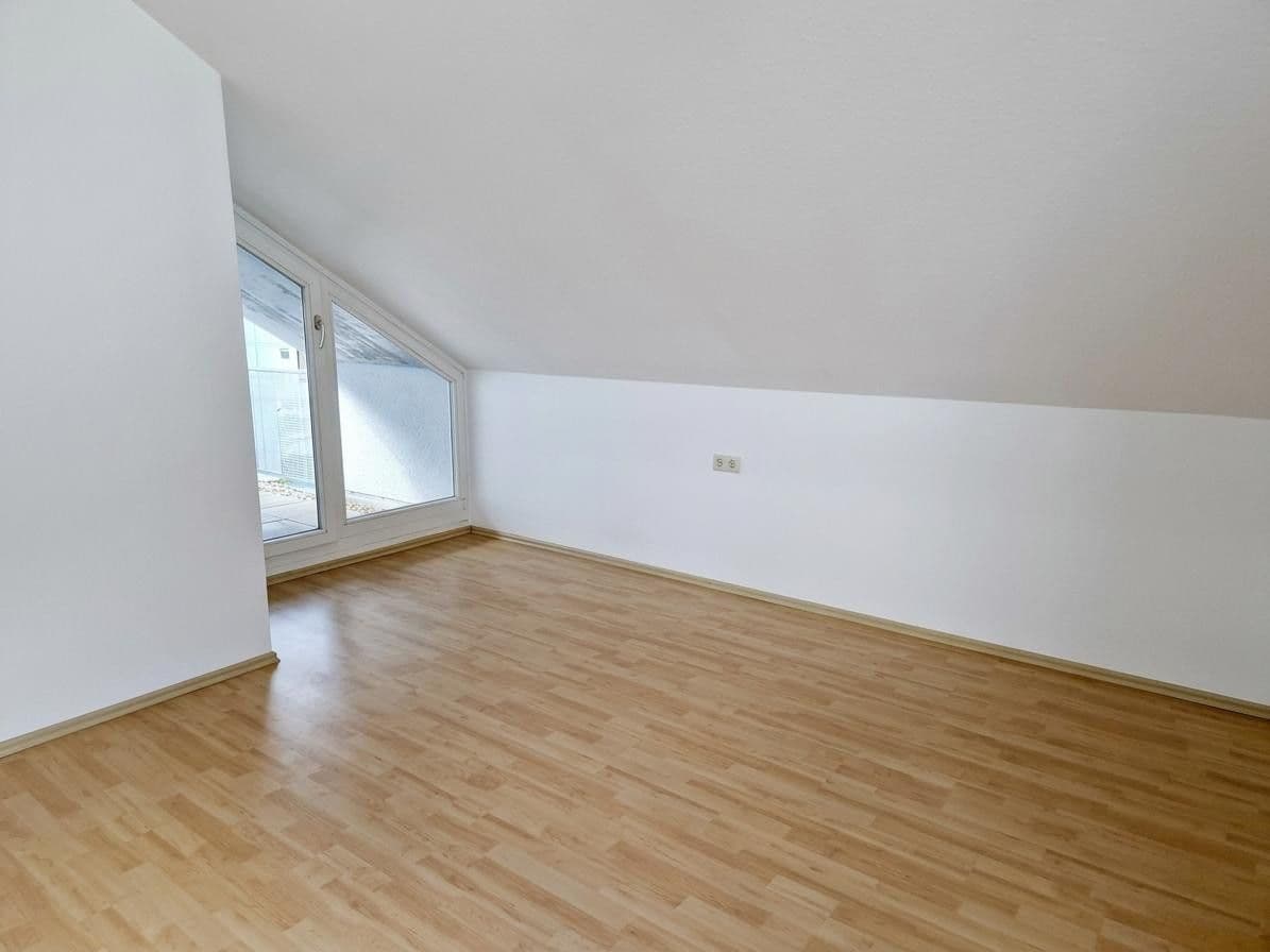 Pronájem bytu 2+1 58 m², Michelangelostraße, Künzelsau, Bádensko-Württembersko Pronájem bytu 2+1 58 m², Michelangelostraße, Künzelsau, Bádensko-Württembersko