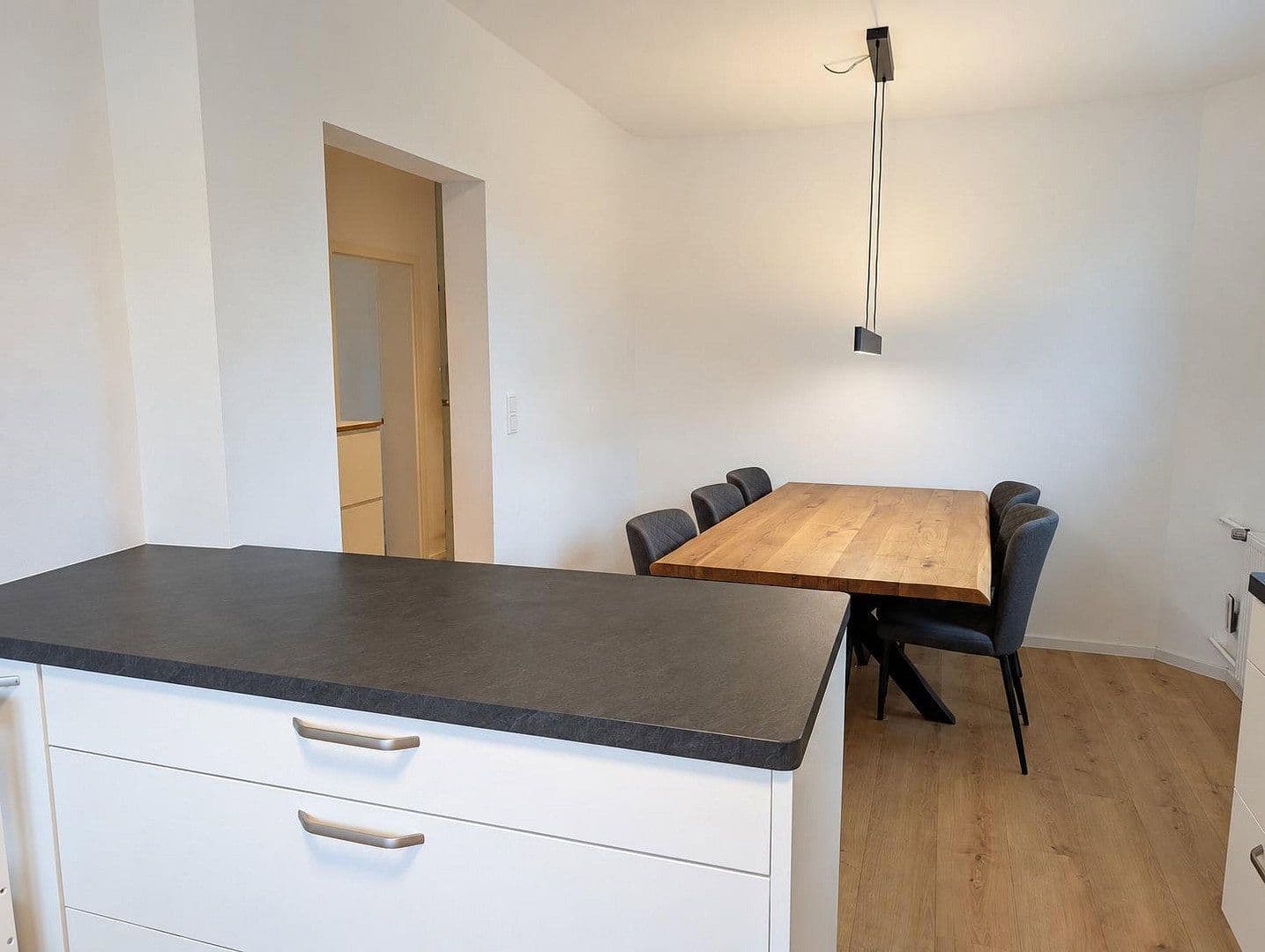 Pronájem domu 132 m², pozemek 600 m², Breslauer Str. 10, Scheden, Dolní Sasko Pronájem domu 132 m², pozemek 600 m², Breslauer Str. 10, Scheden, Dolní Sasko