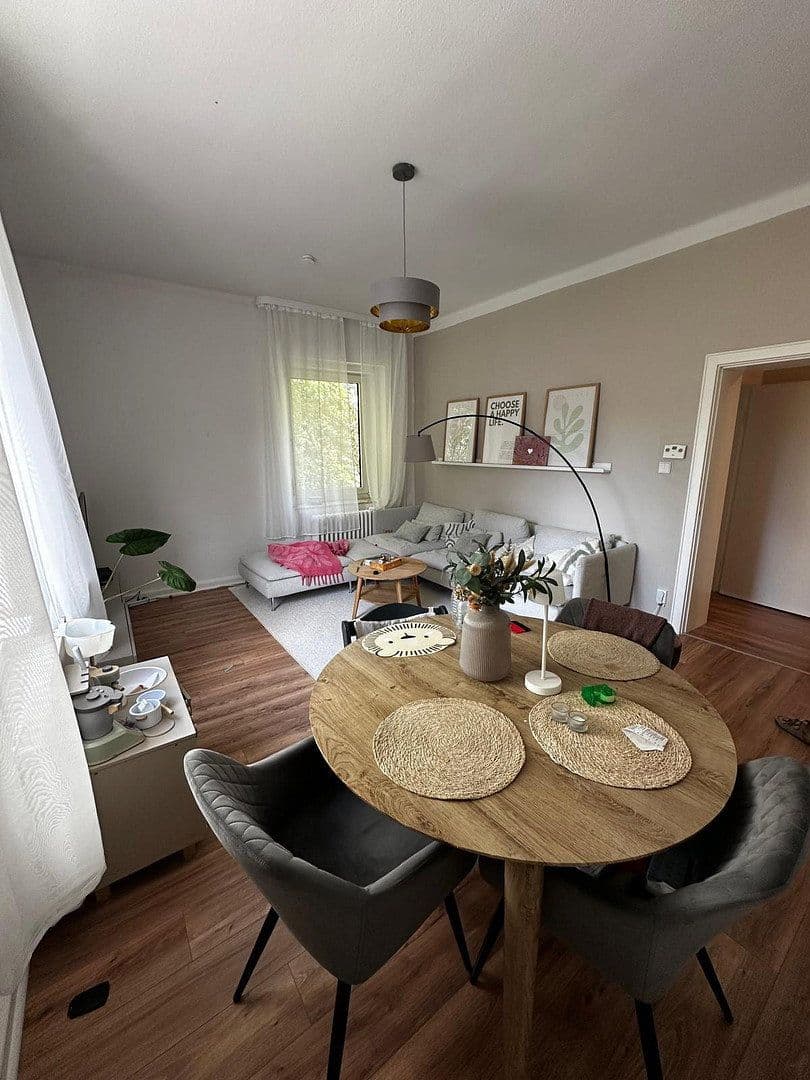Pronájem bytu 3+1 81 m², Wormser Strasse 11, Wuppertal, Severní Porýní-Vestfálsko Pronájem bytu 3+1 81 m², Wormser Strasse 11, Wuppertal, Severní Porýní-Vestfálsko