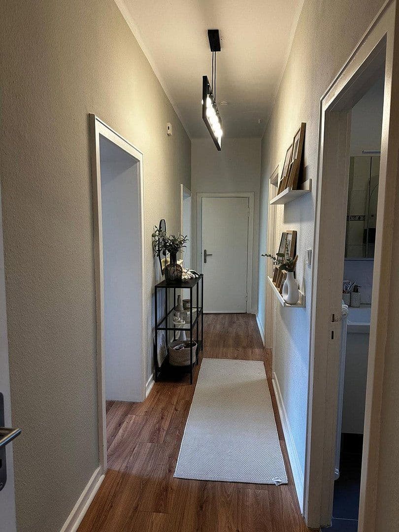 Pronájem bytu 3+1 81 m², Wormser Strasse 11, Wuppertal, Severní Porýní-Vestfálsko Pronájem bytu 3+1 81 m², Wormser Strasse 11, Wuppertal, Severní Porýní-Vestfálsko