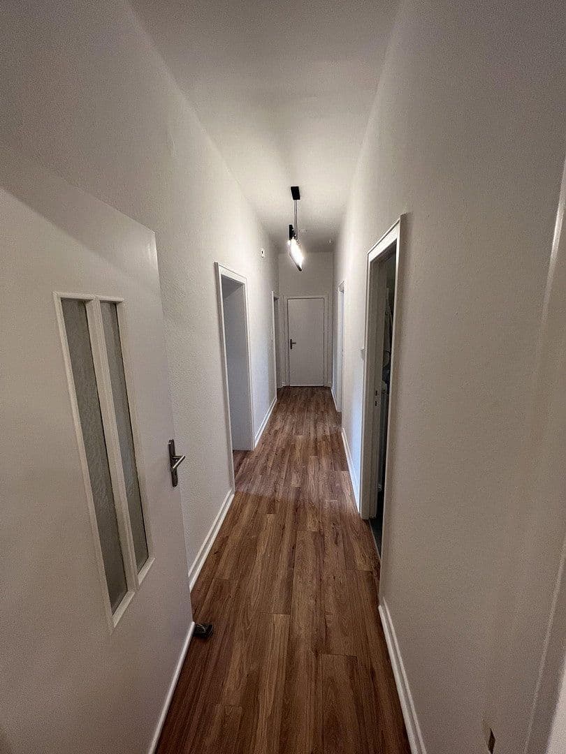 Pronájem bytu 3+1 81 m², Wormser Strasse 11, Wuppertal, Severní Porýní-Vestfálsko Pronájem bytu 3+1 81 m², Wormser Strasse 11, Wuppertal, Severní Porýní-Vestfálsko