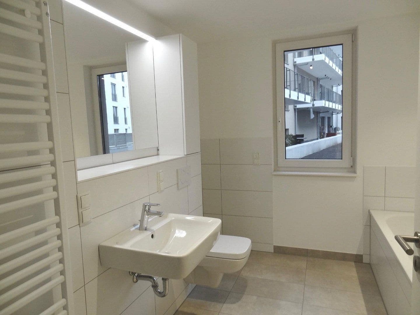 Pronájem bytu 3+1 95 m², Nordanger 6, Braunschweig, Dolní Sasko Pronájem bytu 3+1 95 m², Nordanger 6, Braunschweig, Dolní Sasko