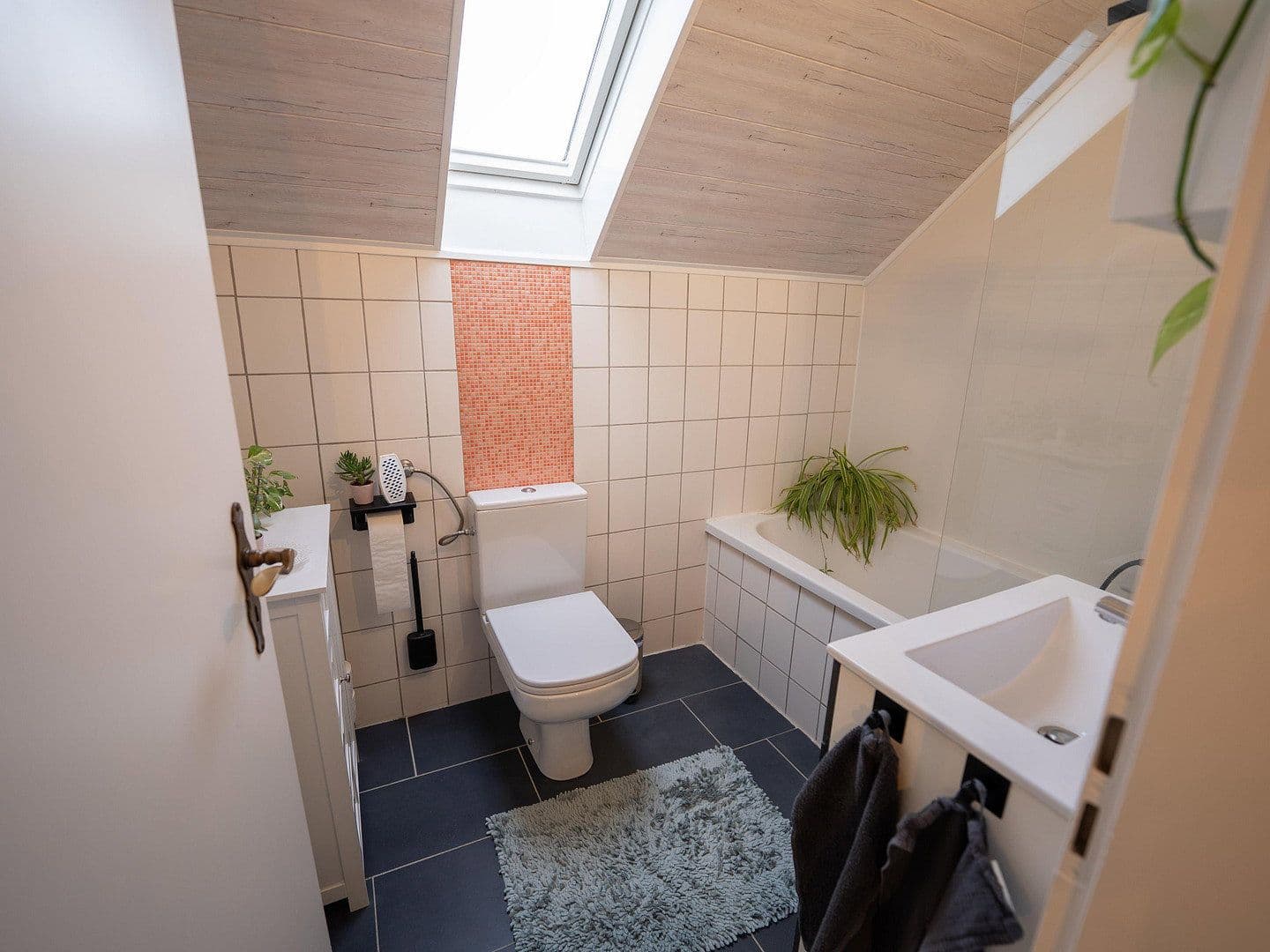 Prodej domu 70 m², pozemek 317 m², Emden, Dolní Sasko Prodej domu 70 m², pozemek 317 m², Emden, Dolní Sasko