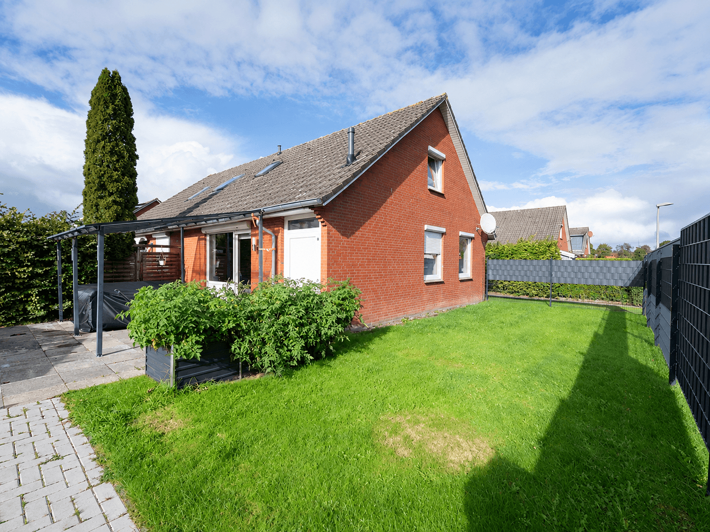 Prodej domu 70 m², pozemek 317 m², Emden, Dolní Sasko Prodej domu 70 m², pozemek 317 m², Emden, Dolní Sasko