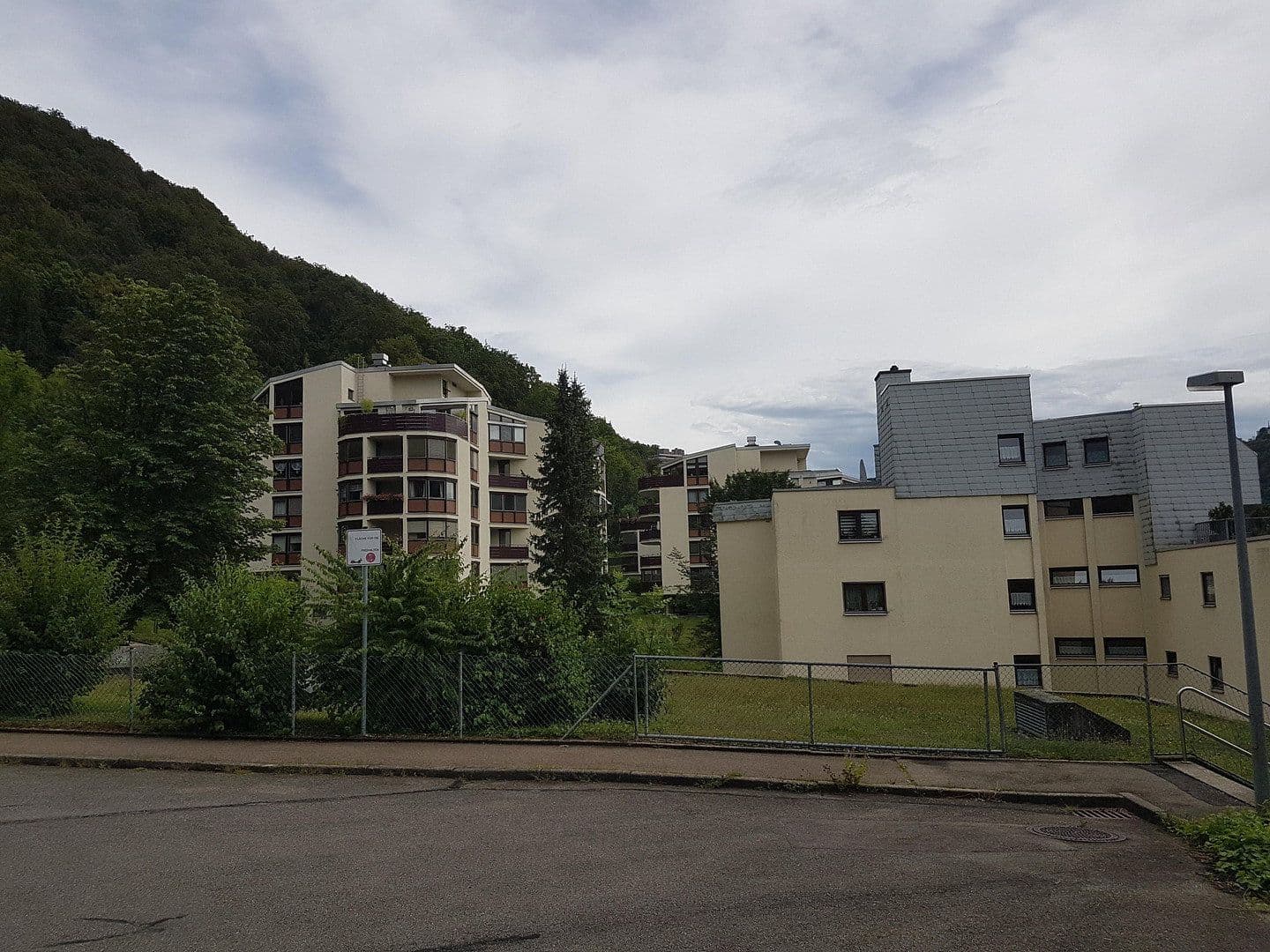Prodej bytu 2+kk 65 m², Am Forst 13, Bad Urach, Bádensko-Württembersko Prodej bytu 2+kk 65 m², Am Forst 13, Bad Urach, Bádensko-Württembersko