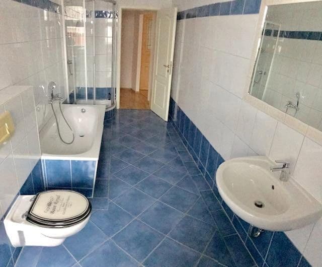 Pronájem bytu 2+1 74 m², Südstr. 64, Leipzig, Sasko Pronájem bytu 2+1 74 m², Südstr. 64, Leipzig, Sasko