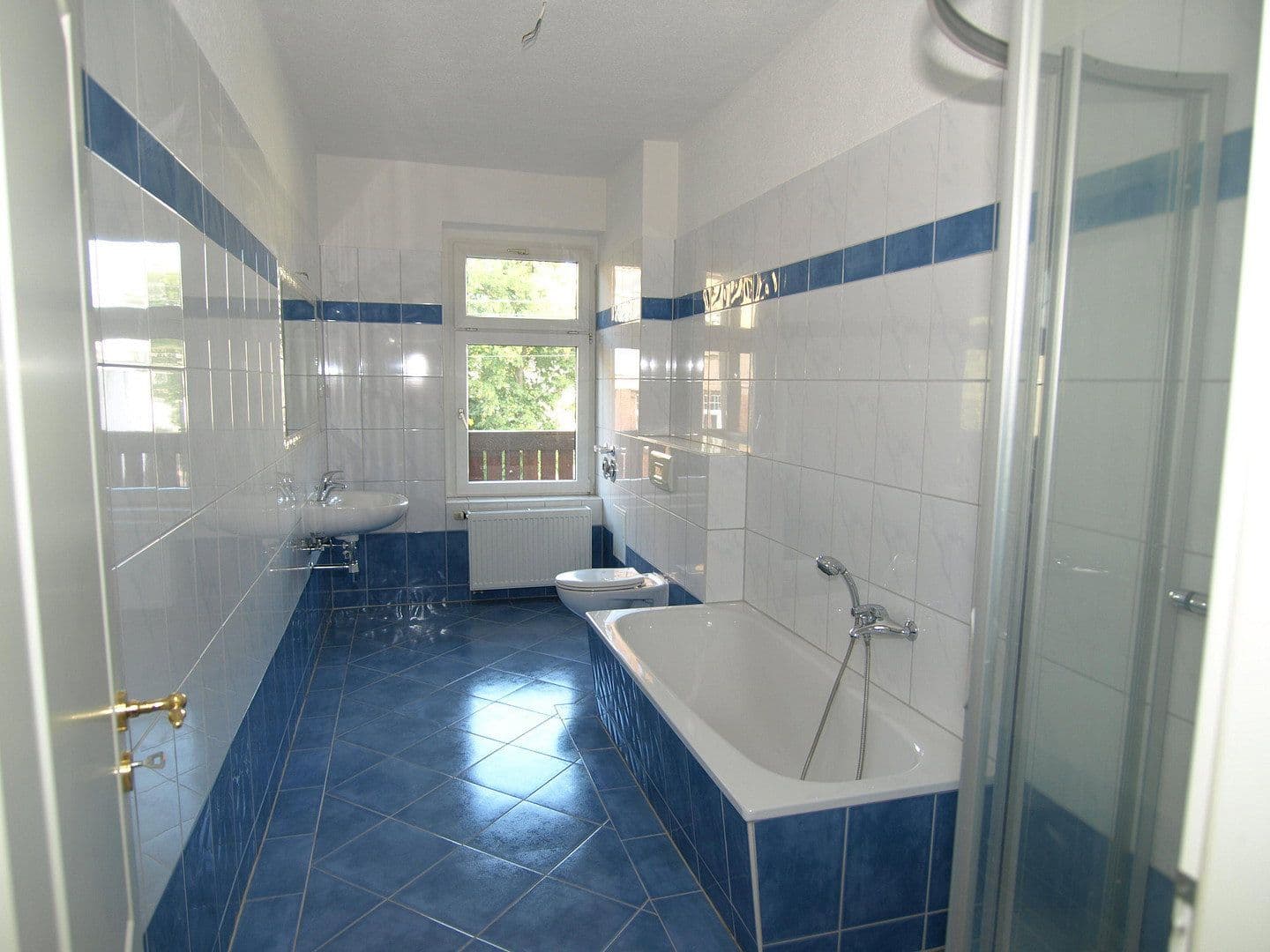 Pronájem bytu 2+1 74 m², Südstr. 64, Leipzig, Sasko Pronájem bytu 2+1 74 m², Südstr. 64, Leipzig, Sasko
