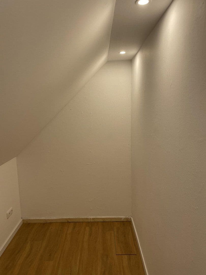 Pronájem bytu 3+1 104 m², Lerchenweg 51, Bochum, Severní Porýní-Vestfálsko Pronájem bytu 3+1 104 m², Lerchenweg 51, Bochum, Severní Porýní-Vestfálsko