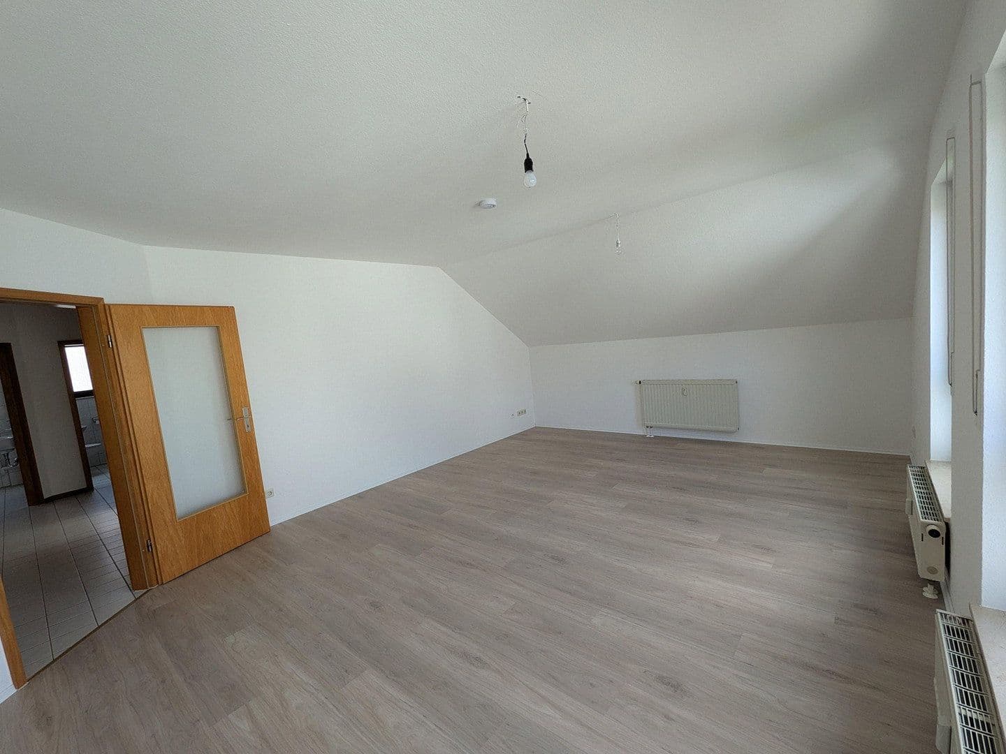 Prodej bytu 3+1 82 m², Berghofring 14, Rosengarten, Bádensko-Württembersko Prodej bytu 3+1 82 m², Berghofring 14, Rosengarten, Bádensko-Württembersko