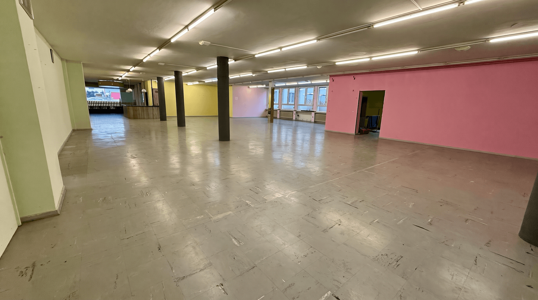 Pronájem nebytového prostoru 573 m², Gladbecker Straße 246-248, Bottrop, Severní Porýní-Vestfálsko Pronájem nebytového prostoru 573 m², Gladbecker Straße 246-248, Bottrop, Severní Porýní-Vestfálsko