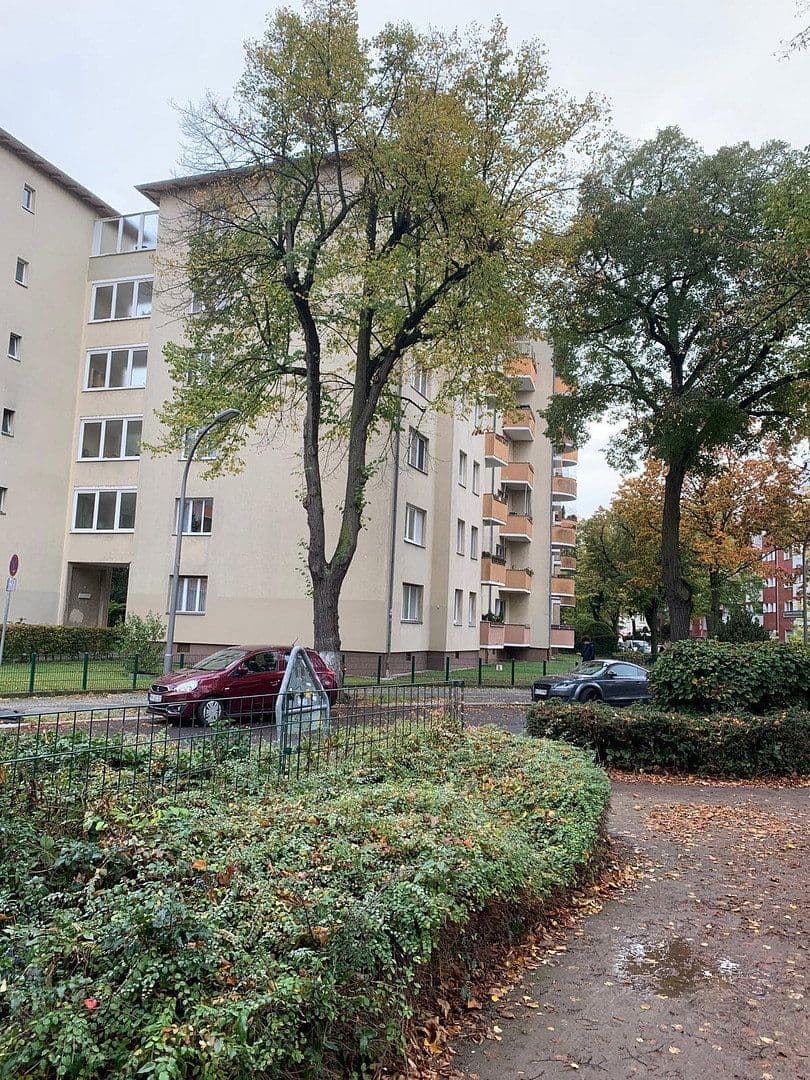 Prodej bytu 2+1 58 m², Albrechtstraße 112, Berlin, Berlín Prodej bytu 2+1 58 m², Albrechtstraße 112, Berlin, Berlín