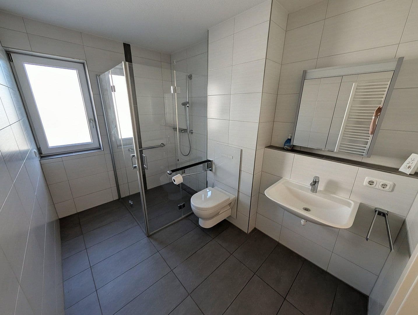 Prodej bytu 2+1 52 m², Lärchenstraße 6A, Essenbach, Bavorsko Prodej bytu 2+1 52 m², Lärchenstraße 6A, Essenbach, Bavorsko