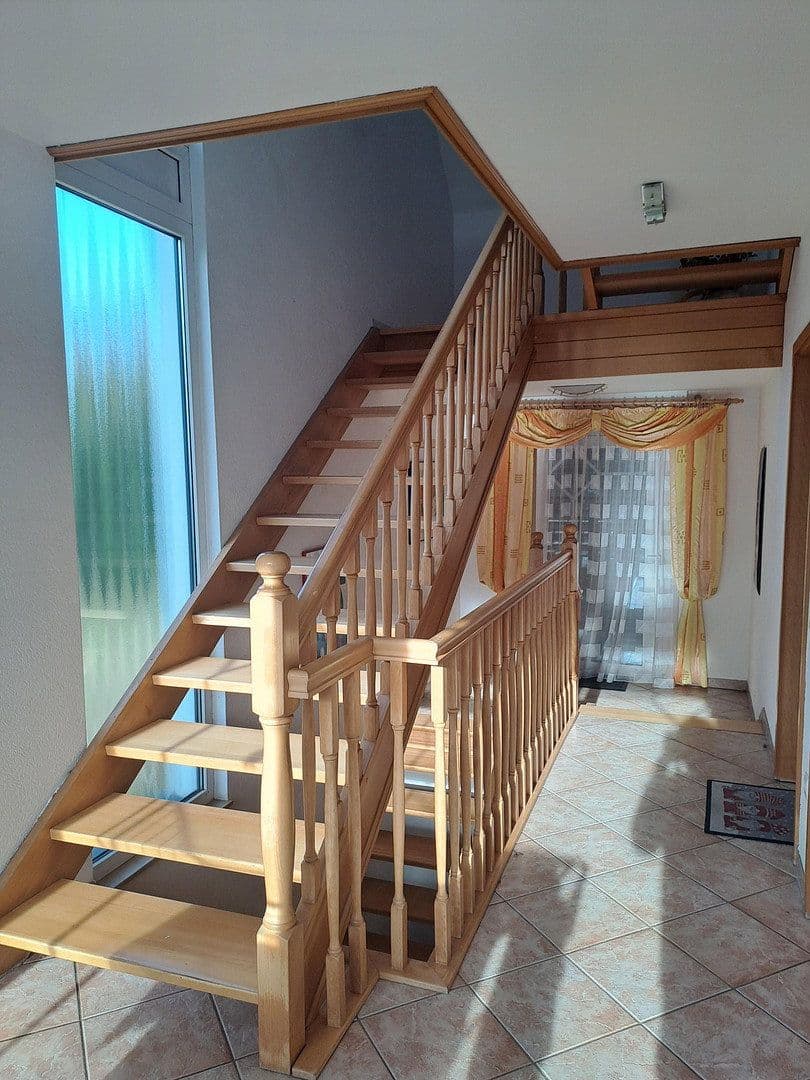 Prodej domu 158 m², pozemek 846 m², Lohmar, Severní Porýní-Vestfálsko Prodej domu 158 m², pozemek 846 m², Lohmar, Severní Porýní-Vestfálsko