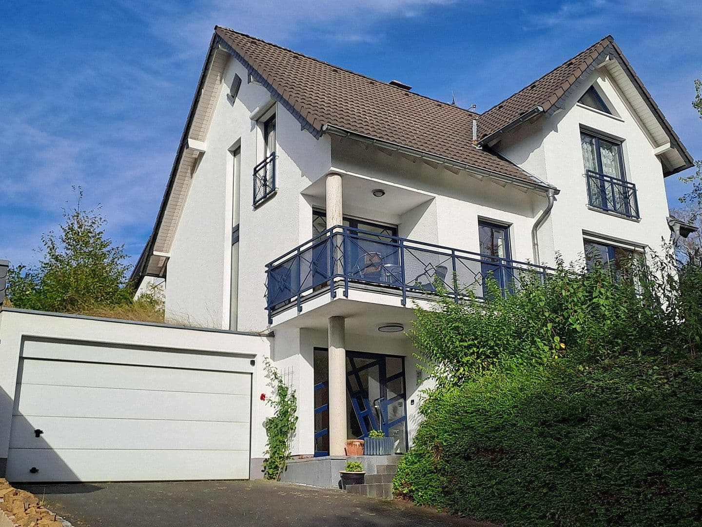 Prodej domu 158 m², pozemek 846 m², Lohmar, Severní Porýní-Vestfálsko Prodej domu 158 m², pozemek 846 m², Lohmar, Severní Porýní-Vestfálsko