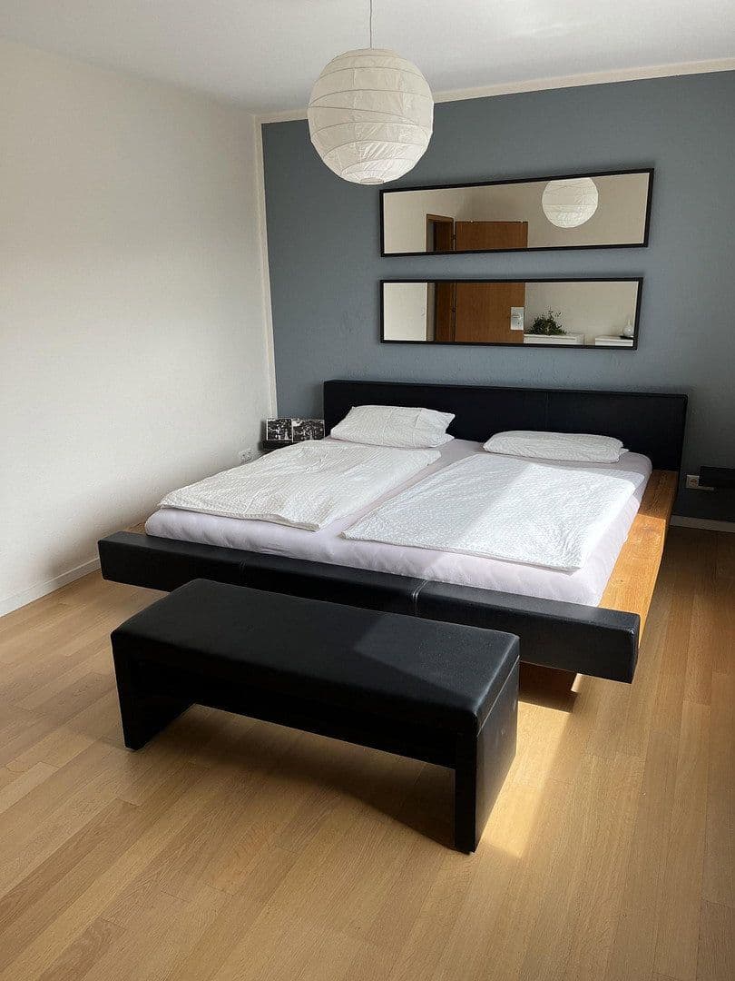 Pronájem bytu 6+1 216 m², Siegen, Severní Porýní-Vestfálsko Pronájem bytu 6+1 216 m², Siegen, Severní Porýní-Vestfálsko