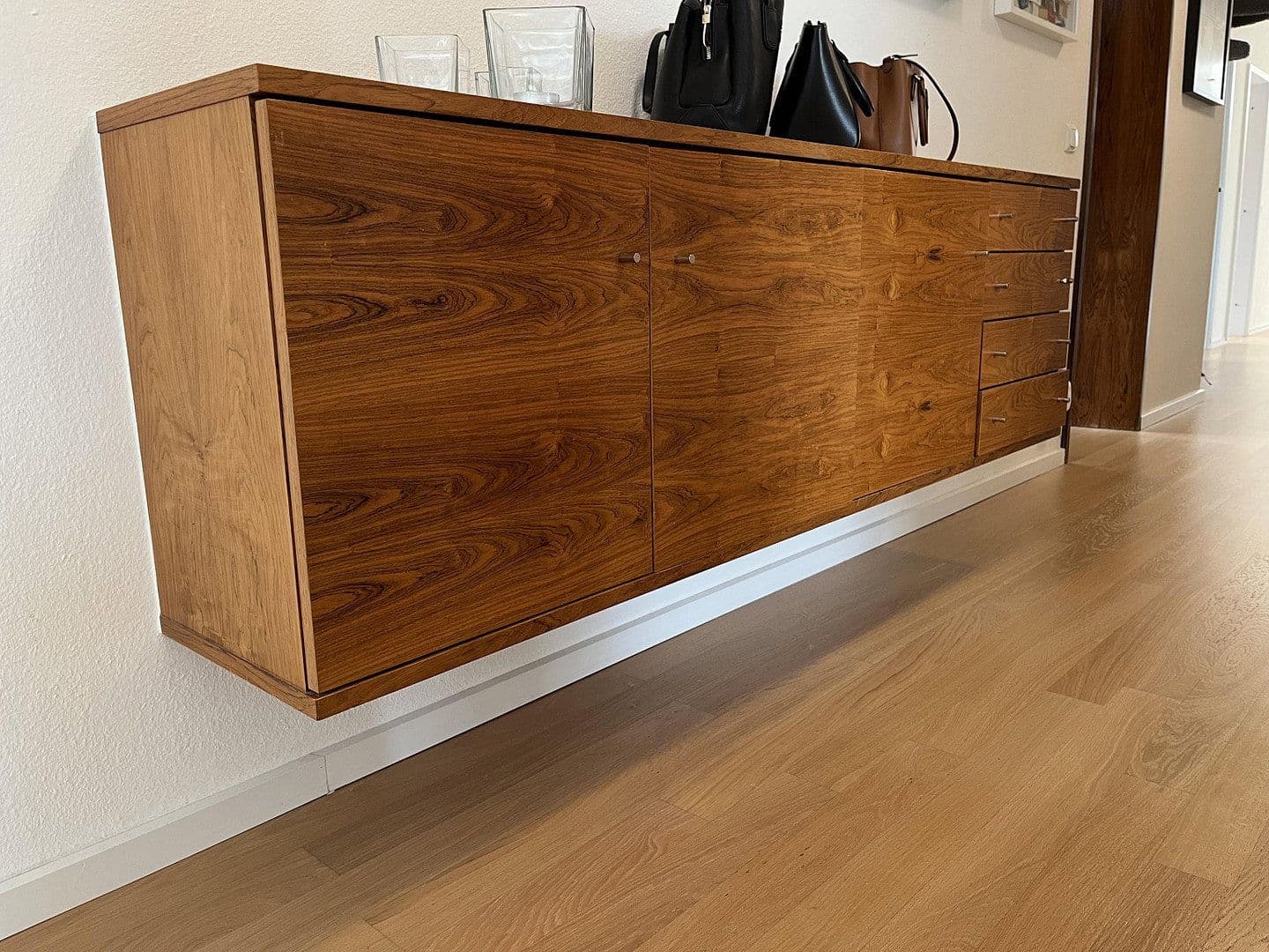 Pronájem bytu 6+1 216 m², Siegen, Severní Porýní-Vestfálsko Pronájem bytu 6+1 216 m², Siegen, Severní Porýní-Vestfálsko