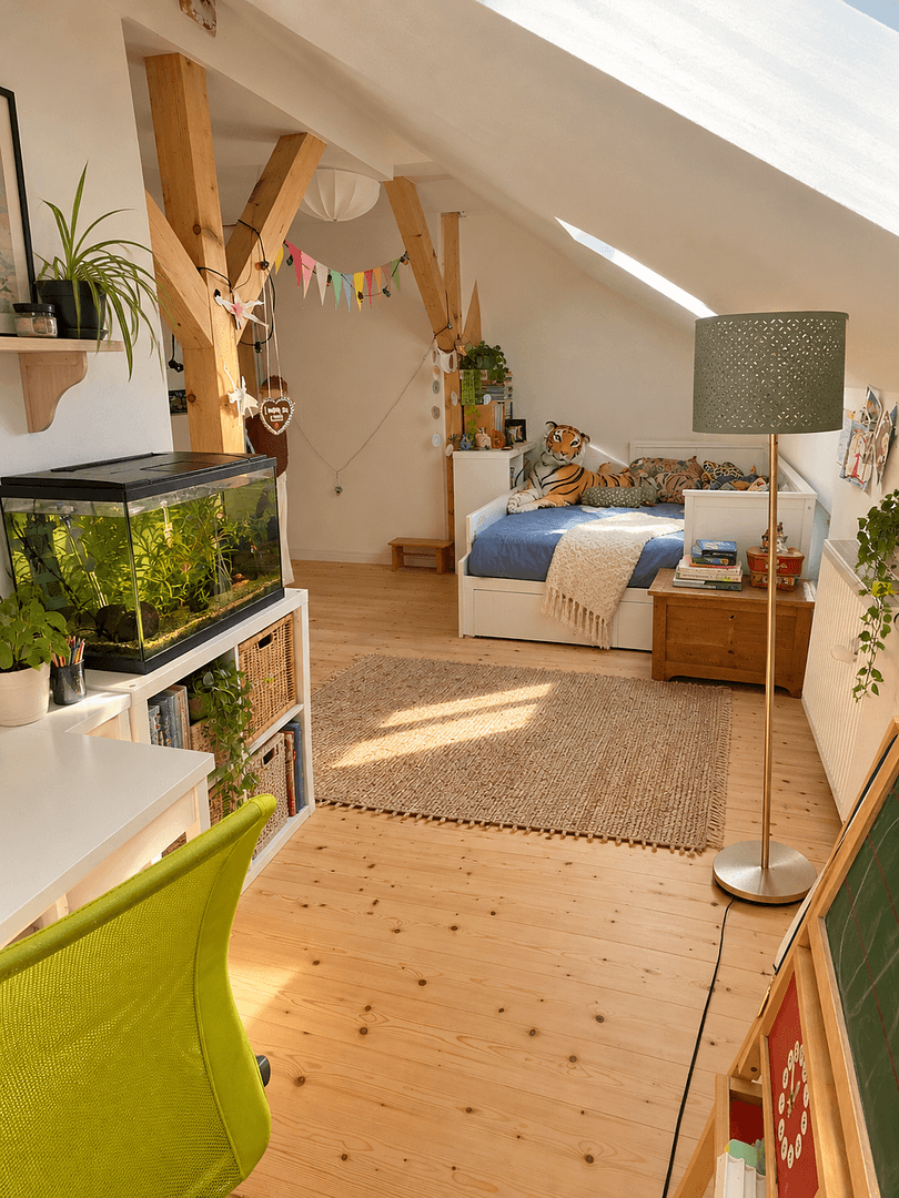 Pronájem domu 152 m², pozemek 1.450 m², Großkarolinenfeld, Bavorsko Pronájem domu 152 m², pozemek 1.450 m², Großkarolinenfeld, Bavorsko