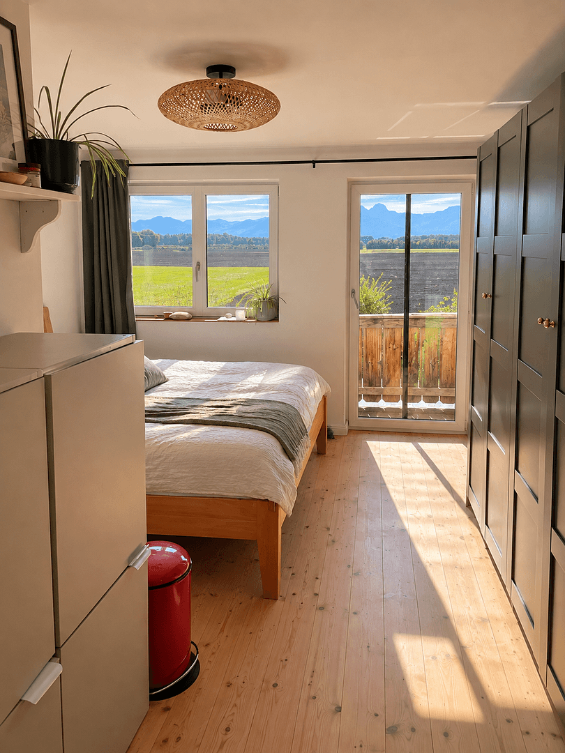 Pronájem domu 152 m², pozemek 1.450 m², Großkarolinenfeld, Bavorsko Pronájem domu 152 m², pozemek 1.450 m², Großkarolinenfeld, Bavorsko