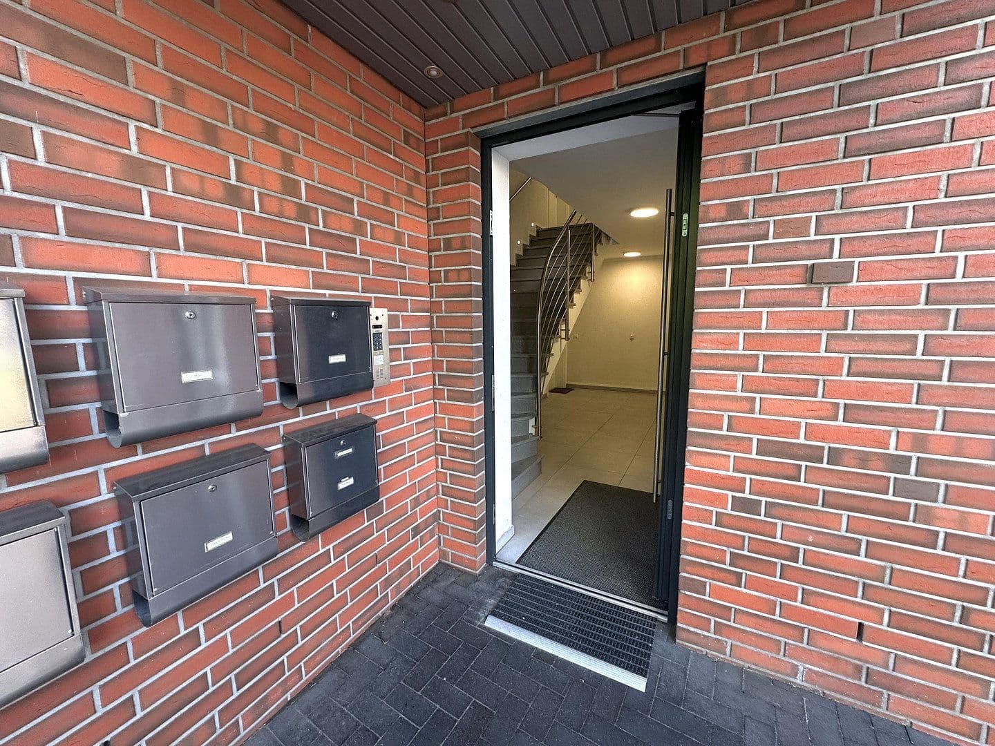 Pronájem bytu 3+1 93 m², An der Johanniskirche 13, Hildesheim, Dolní Sasko Pronájem bytu 3+1 93 m², An der Johanniskirche 13, Hildesheim, Dolní Sasko