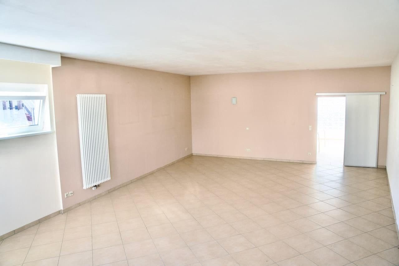 Prodej domu 166 m², pozemek 358 m², Haßloch, Porýní-Falc Prodej domu 166 m², pozemek 358 m², Haßloch, Porýní-Falc