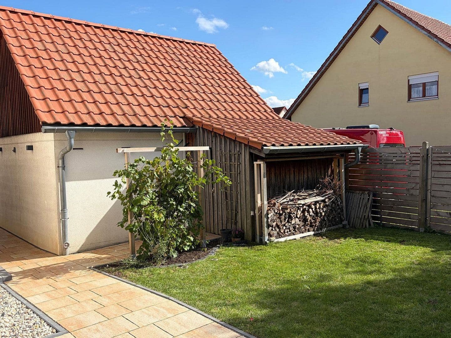Prodej domu 116 m², pozemek 257 m², Radebeul, Sasko Prodej domu 116 m², pozemek 257 m², Radebeul, Sasko