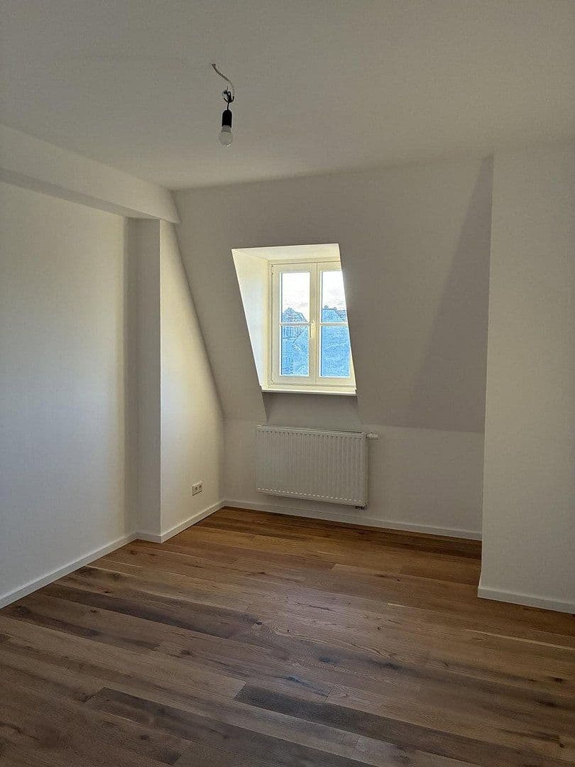 Pronájem bytu 4+1 120 m², Berliner Straße 124, Köln, Severní Porýní-Vestfálsko Pronájem bytu 4+1 120 m², Berliner Straße 124, Köln, Severní Porýní-Vestfálsko