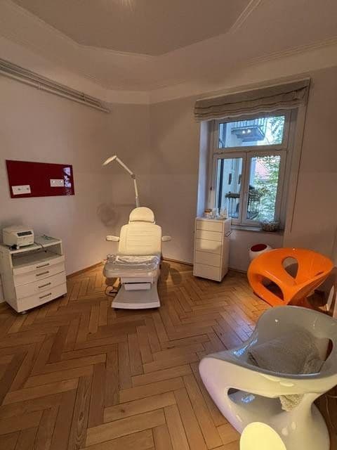 Pronájem kanceláře 136 m², Prinzregentenstraße 95, München, Bavorsko Pronájem kanceláře 136 m², Prinzregentenstraße 95, München, Bavorsko