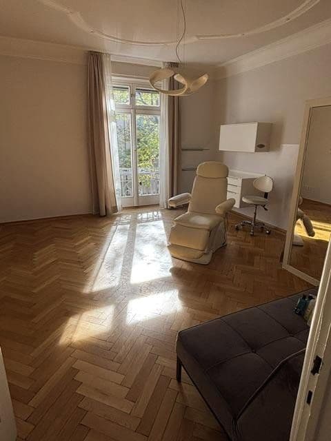 Pronájem kanceláře 136 m², Prinzregentenstraße 95, München, Bavorsko Pronájem kanceláře 136 m², Prinzregentenstraße 95, München, Bavorsko