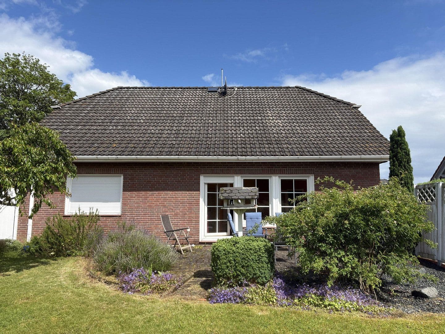Prodej domu 170 m², pozemek 800 m², Coppenbrügge, Dolní Sasko Prodej domu 170 m², pozemek 800 m², Coppenbrügge, Dolní Sasko