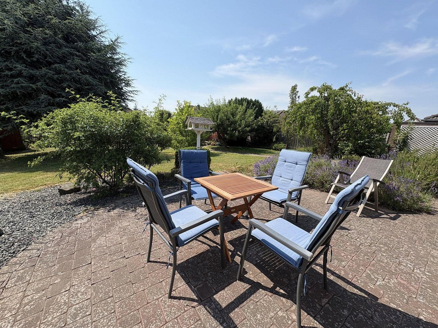 Prodej domu 170 m², pozemek 800 m², Coppenbrügge, Dolní Sasko Prodej domu 170 m², pozemek 800 m², Coppenbrügge, Dolní Sasko