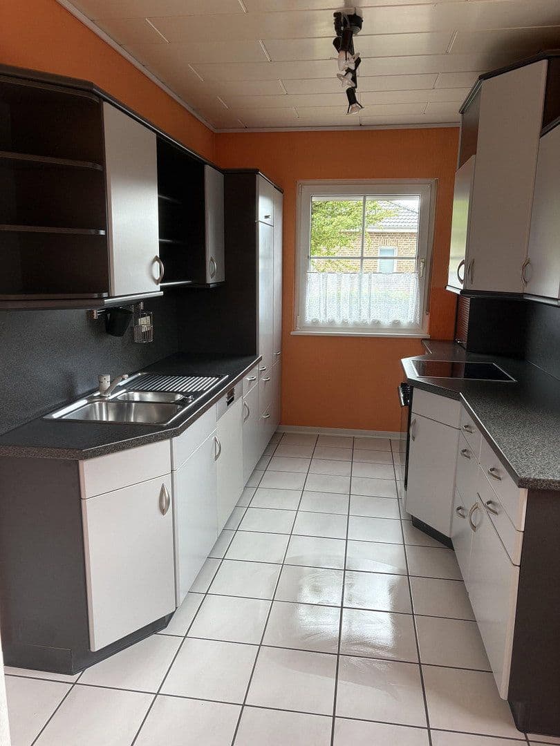 Prodej domu 170 m², pozemek 800 m², Coppenbrügge, Dolní Sasko Prodej domu 170 m², pozemek 800 m², Coppenbrügge, Dolní Sasko