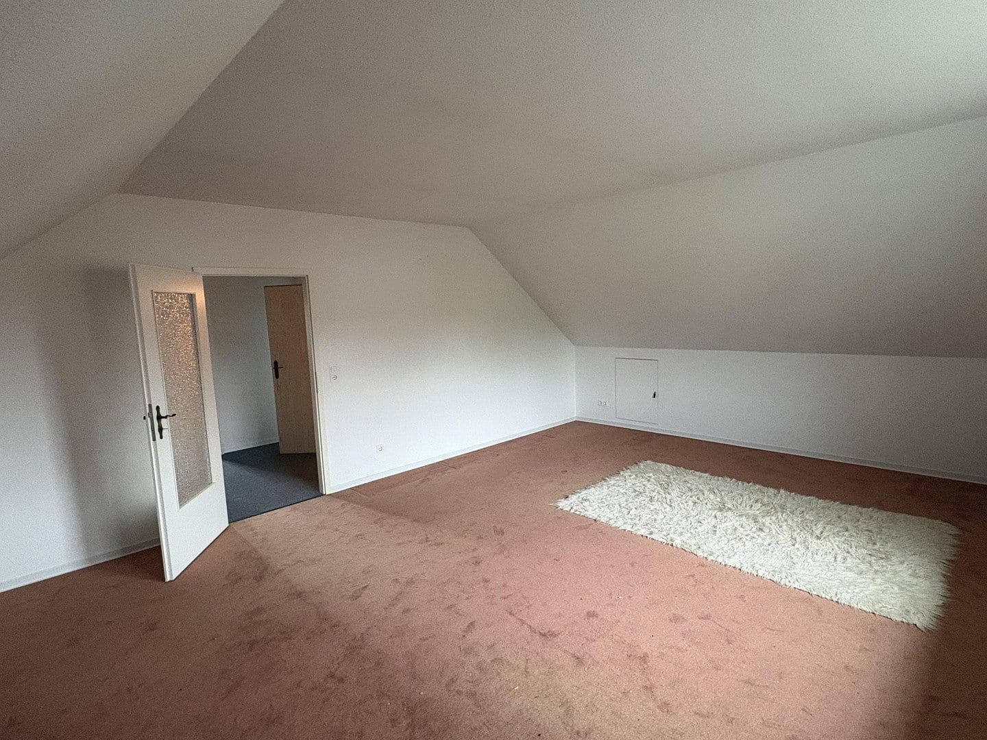 Prodej domu 170 m², pozemek 800 m², Coppenbrügge, Dolní Sasko Prodej domu 170 m², pozemek 800 m², Coppenbrügge, Dolní Sasko