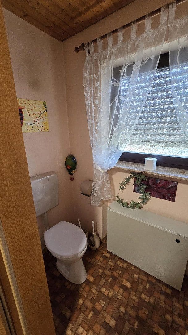 Prodej domu 230 m², pozemek 973 m², Dellfeld, Porýní-Falc Prodej domu 230 m², pozemek 973 m², Dellfeld, Porýní-Falc
