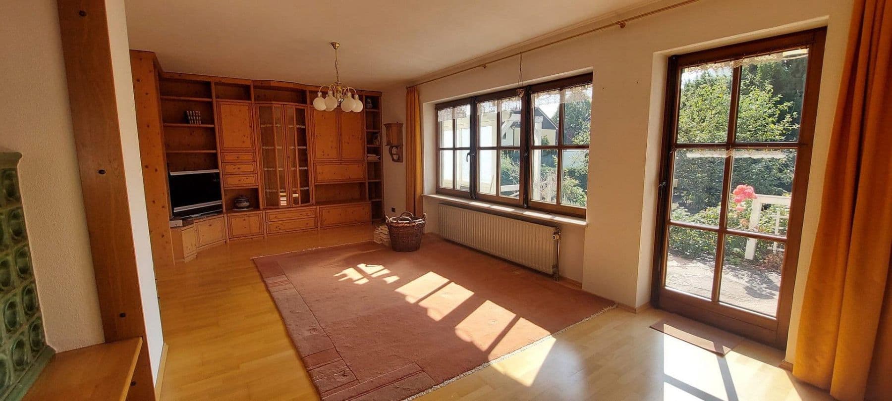 Prodej domu 175 m², pozemek 668 m², Lindenmahdstraße 20, Stadtbergen, Bavorsko Prodej domu 175 m², pozemek 668 m², Lindenmahdstraße 20, Stadtbergen, Bavorsko