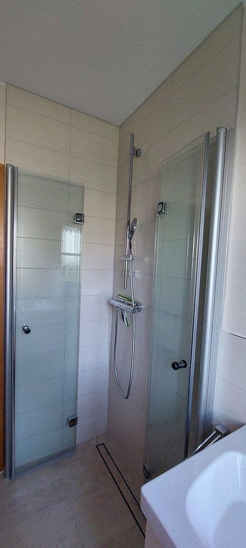 Prodej domu 175 m², pozemek 668 m², Lindenmahdstraße 20, Stadtbergen, Bavorsko Prodej domu 175 m², pozemek 668 m², Lindenmahdstraße 20, Stadtbergen, Bavorsko