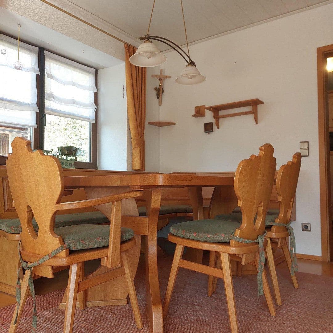 Prodej domu 175 m², pozemek 668 m², Lindenmahdstraße 20, Stadtbergen, Bavorsko Prodej domu 175 m², pozemek 668 m², Lindenmahdstraße 20, Stadtbergen, Bavorsko
