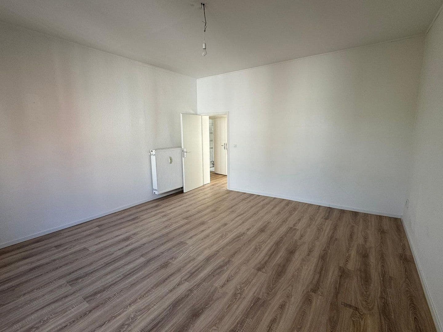 Pronájem bytu 3+1 63 m², Frankfurt, Hessen Pronájem bytu 3+1 63 m², Frankfurt, Hessen