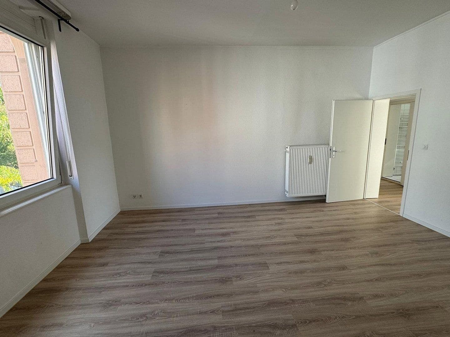 Pronájem bytu 3+1 63 m², Frankfurt, Hessen Pronájem bytu 3+1 63 m², Frankfurt, Hessen