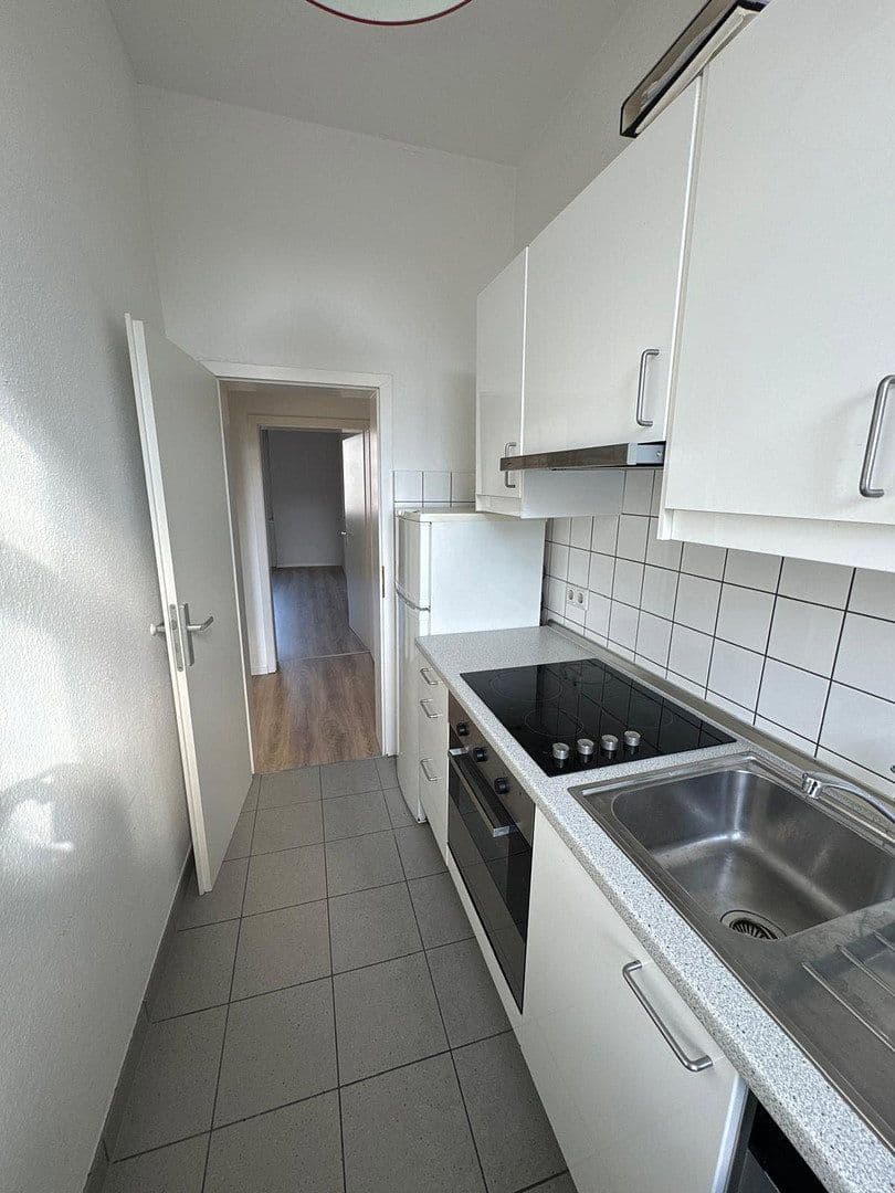 Pronájem bytu 3+1 63 m², Frankfurt, Hessen Pronájem bytu 3+1 63 m², Frankfurt, Hessen