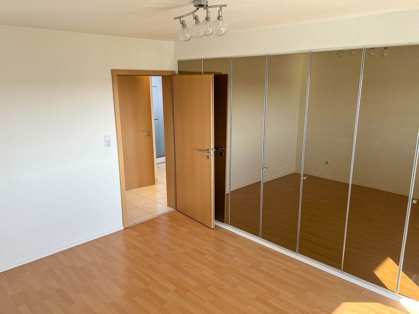 Pronájem bytu 2+1 55 m², Würzburg, Bavorsko Pronájem bytu 2+1 55 m², Würzburg, Bavorsko