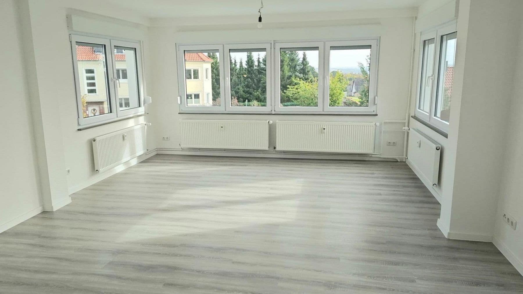 Pronájem bytu 4+1 97 m², Schöningen, Dolní Sasko Pronájem bytu 4+1 97 m², Schöningen, Dolní Sasko