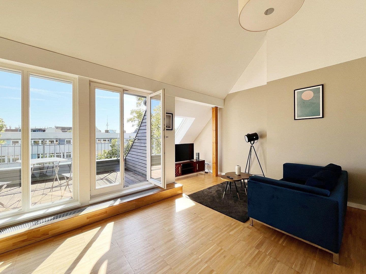 Prodej bytu 3+1 75 m², John-Schehr-Straße 39, Berlin, Berlín Prodej bytu 3+1 75 m², John-Schehr-Straße 39, Berlin, Berlín
