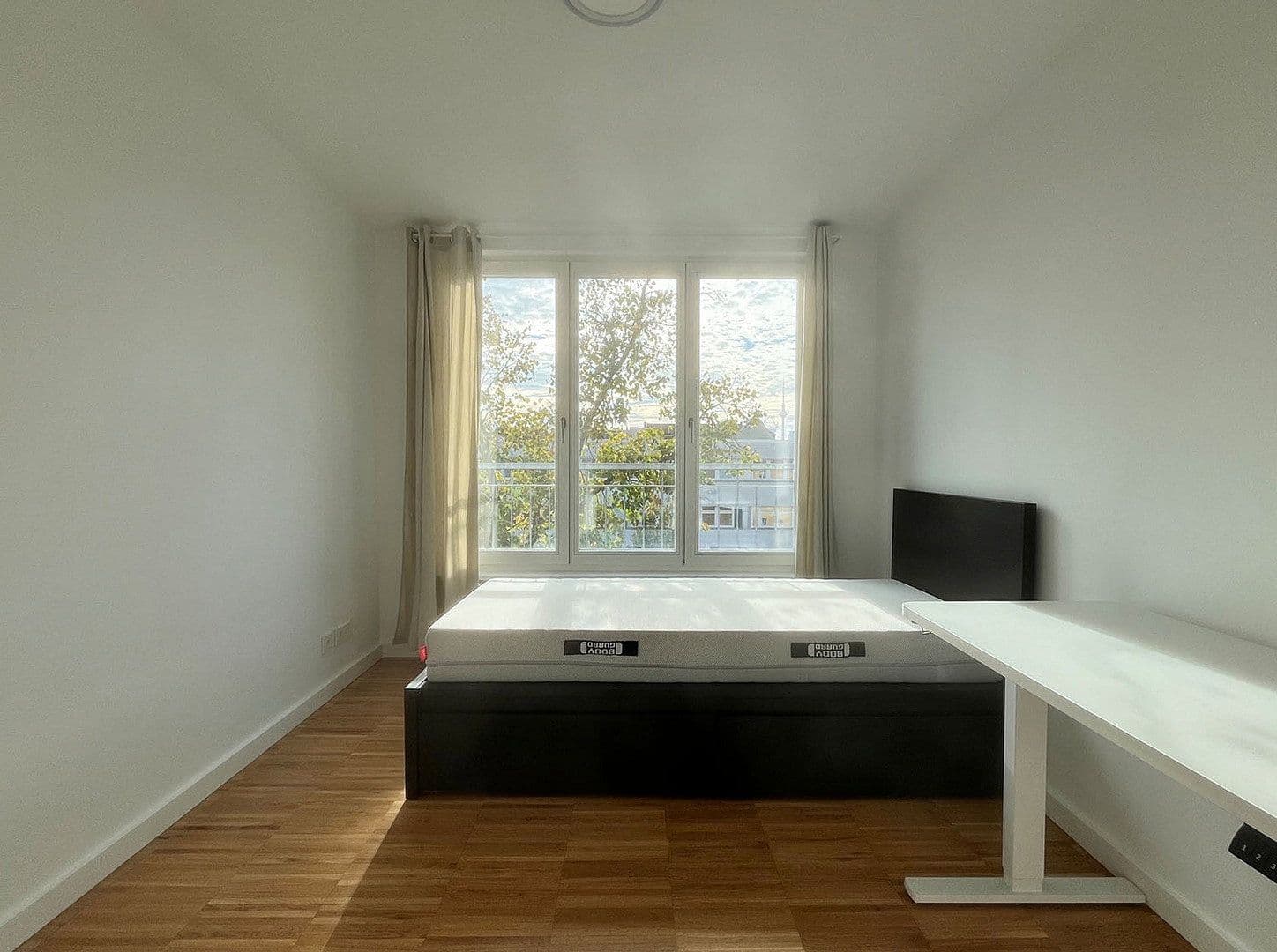 Prodej bytu 3+1 75 m², John-Schehr-Straße 39, Berlin, Berlín Prodej bytu 3+1 75 m², John-Schehr-Straße 39, Berlin, Berlín