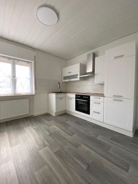 Pronájem domu 240 m², pozemek 800 m², Eppstein, Hessen Pronájem domu 240 m², pozemek 800 m², Eppstein, Hessen