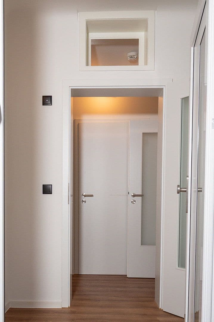Pronájem bytu 3+1 80 m², Roeseplatz 1, Eisenach, Durynsko Pronájem bytu 3+1 80 m², Roeseplatz 1, Eisenach, Durynsko