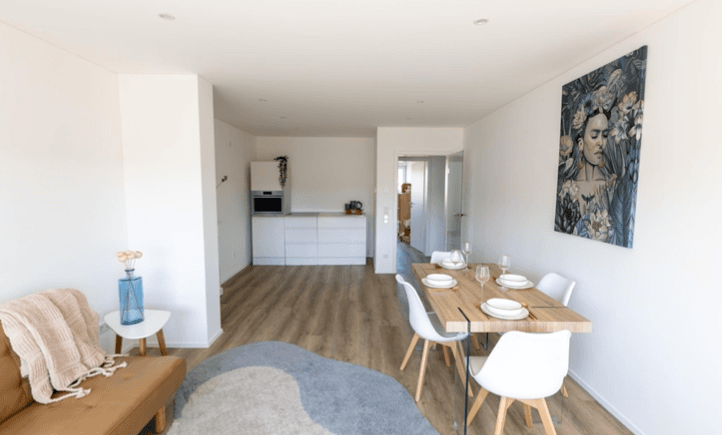 Pronájem bytu 3+1 124 m², Bahnhofstraße 4, Neustadt an der Aisch, Bavorsko Pronájem bytu 3+1 124 m², Bahnhofstraße 4, Neustadt an der Aisch, Bavorsko