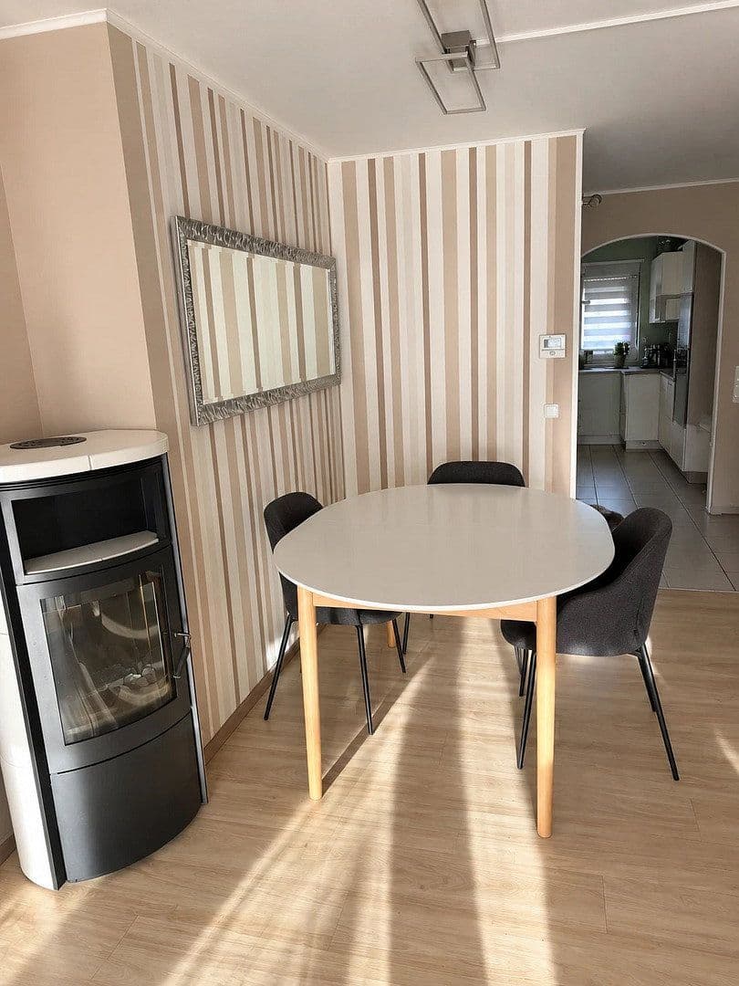 Prodej bytu 3+1 93 m², Karlsruhe, Bádensko-Württembersko Prodej bytu 3+1 93 m², Karlsruhe, Bádensko-Württembersko