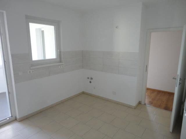 Pronájem bytu 4+1 98 m², Magdeburg, Sasko-Anhaltsko Pronájem bytu 4+1 98 m², Magdeburg, Sasko-Anhaltsko