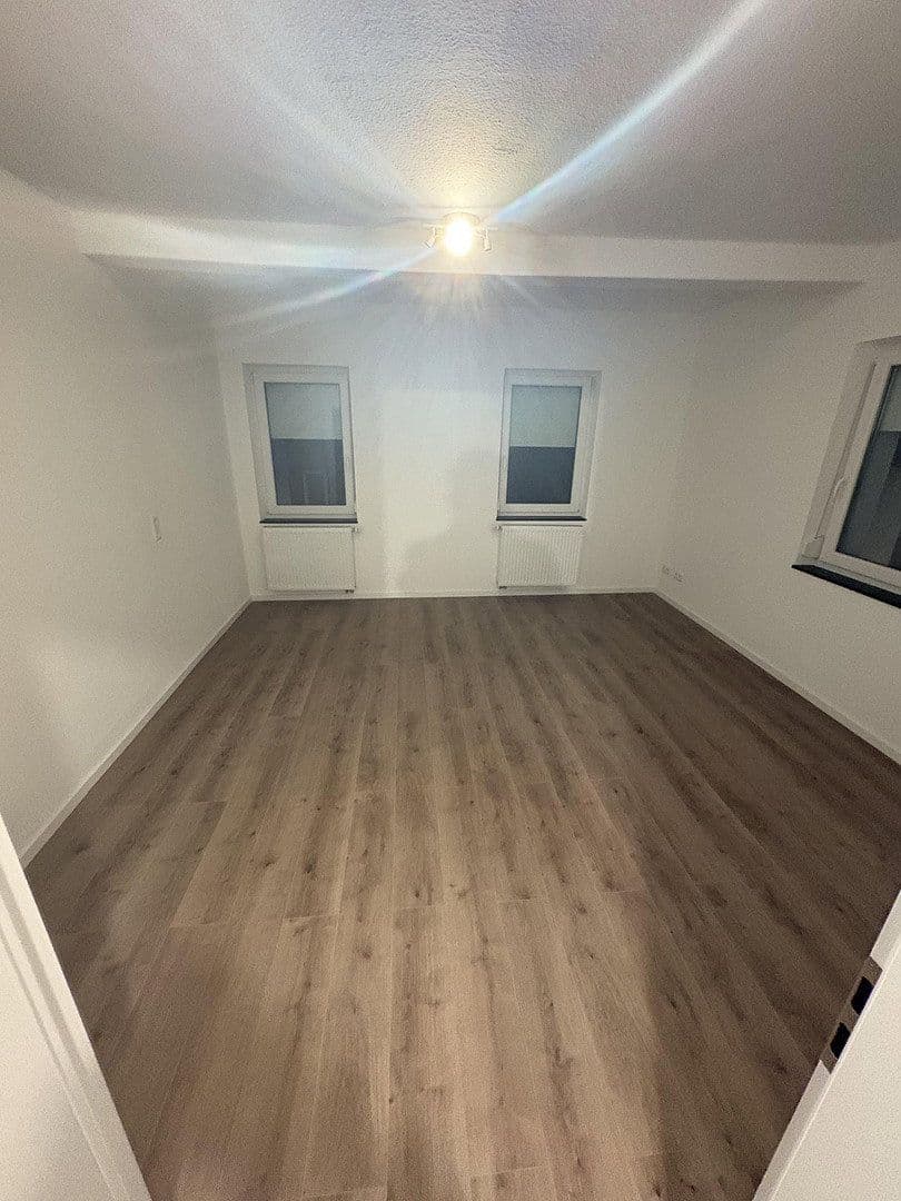Pronájem bytu 2+1 54 m², Tuttlingen, Bádensko-Württembersko Pronájem bytu 2+1 54 m², Tuttlingen, Bádensko-Württembersko