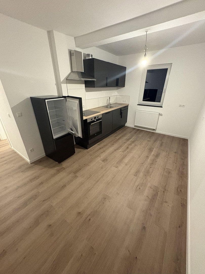 Pronájem bytu 2+1 54 m², Tuttlingen, Bádensko-Württembersko Pronájem bytu 2+1 54 m², Tuttlingen, Bádensko-Württembersko